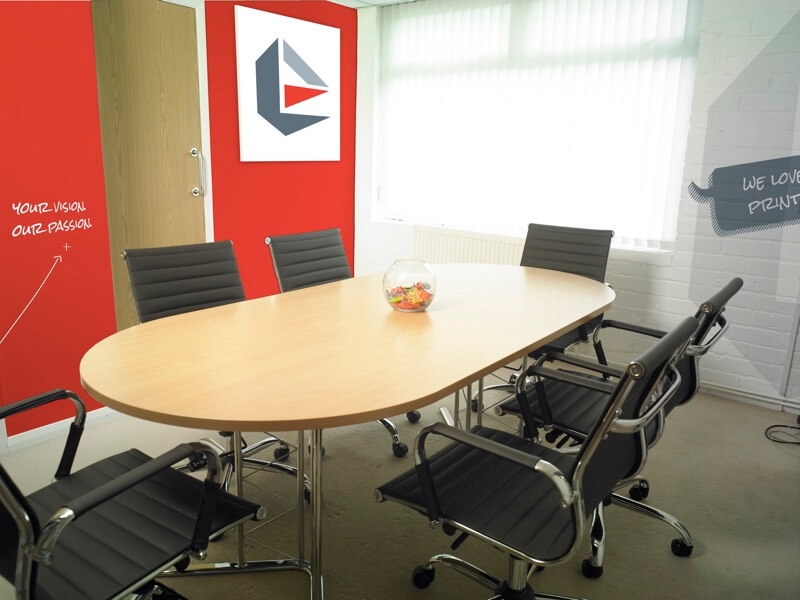 Extreme-Display-Meeting-Room
